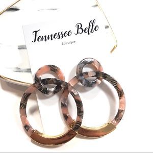 Cara Acrylic Dusty Rose Tortoise Hoop Earrings